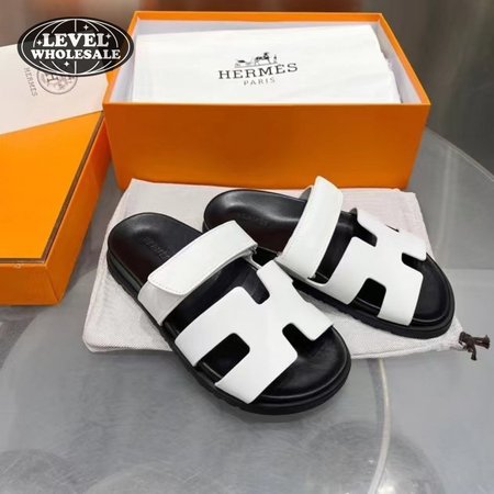 HERMES CHYPRE SANDAL BLACK WHITE - H22