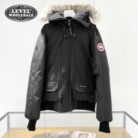 Canada Goose Bomber Down Jacket