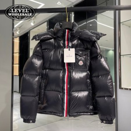 Moncler Montbeliard Short Down Jacket Black