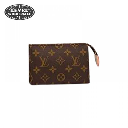 toiletry pouch 15 monogram canvas lp49