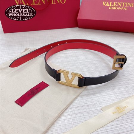 valentino V buckle belt