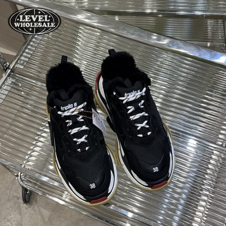 BALENCIAGA TRIPLE S SNEAKER - BB202